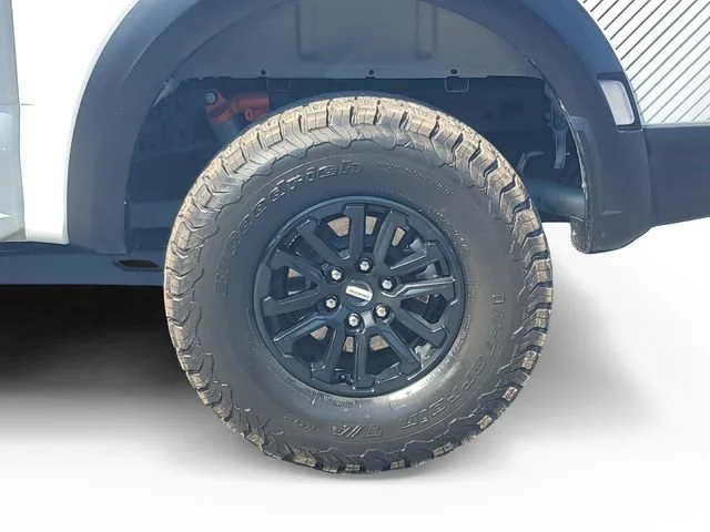 Used 2025 Space White Metallic Ford Raptor image 36