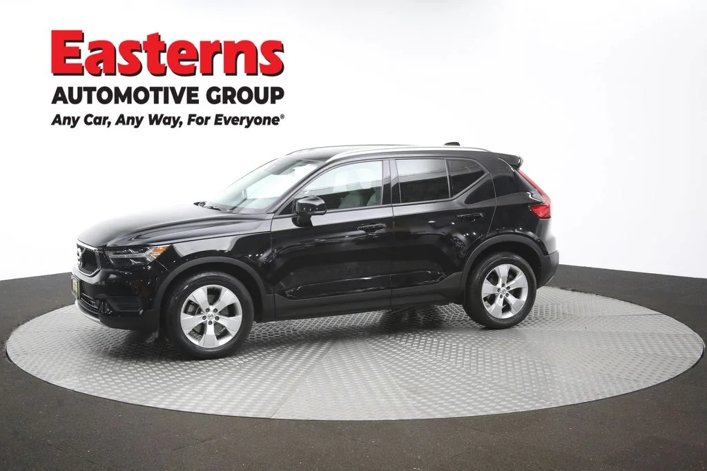 Used 2019 Black Volvo Momentum image 56