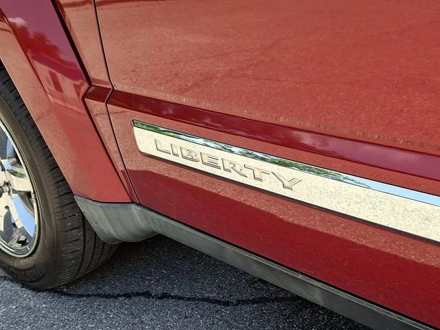 Used 2011 Red Jeep Limited image 31