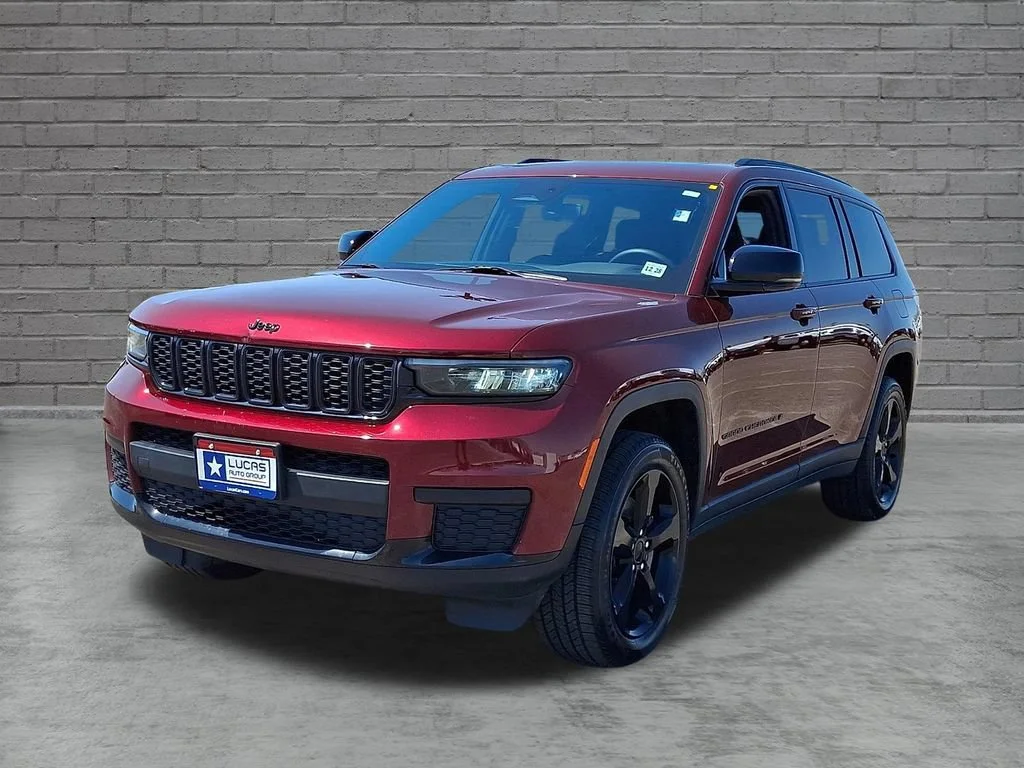 Used 2024 Red Jeep Altitude X 4x4 image 5