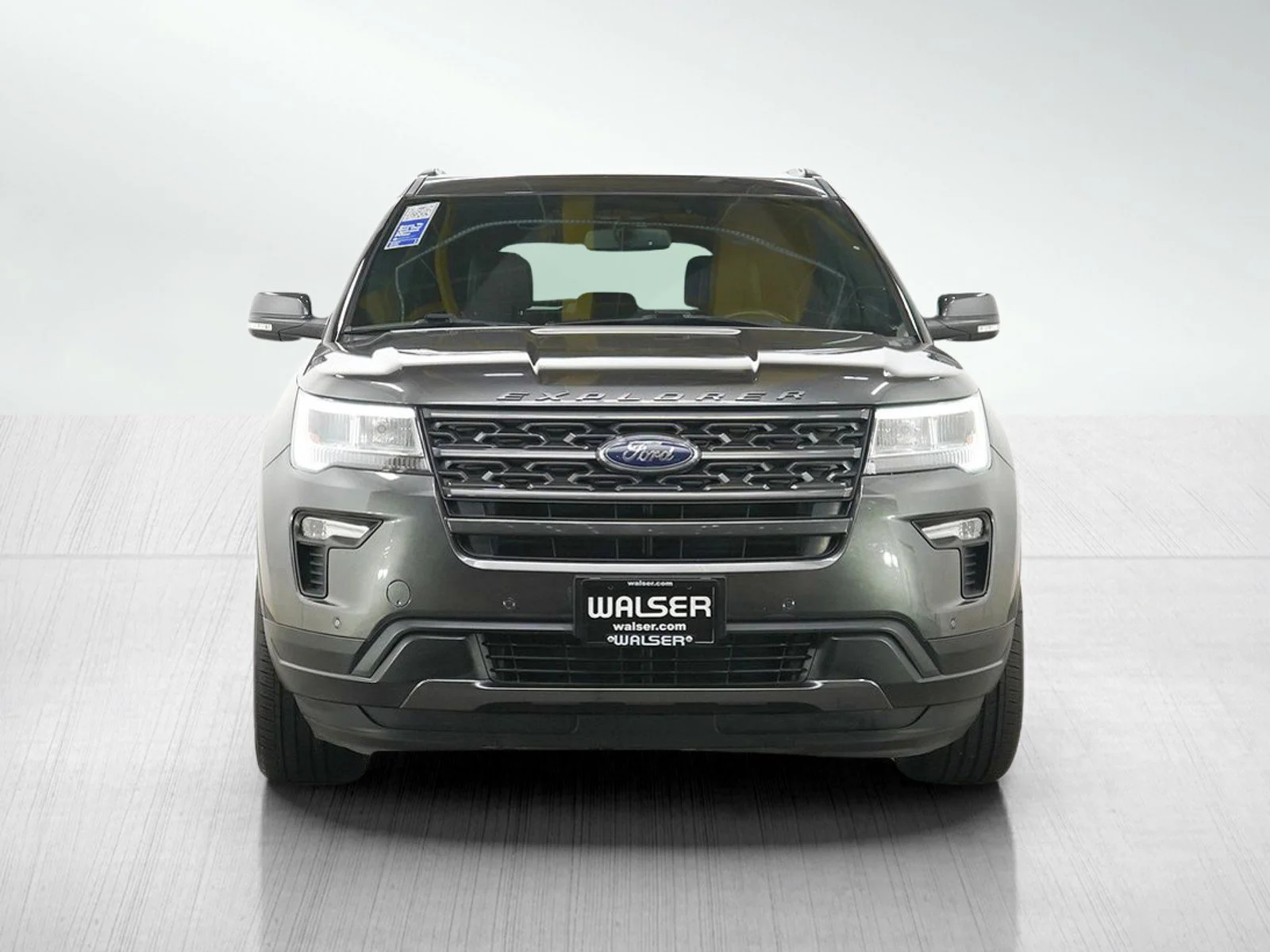 Used 2018 Magnetic Metallic Ford XLT image 8