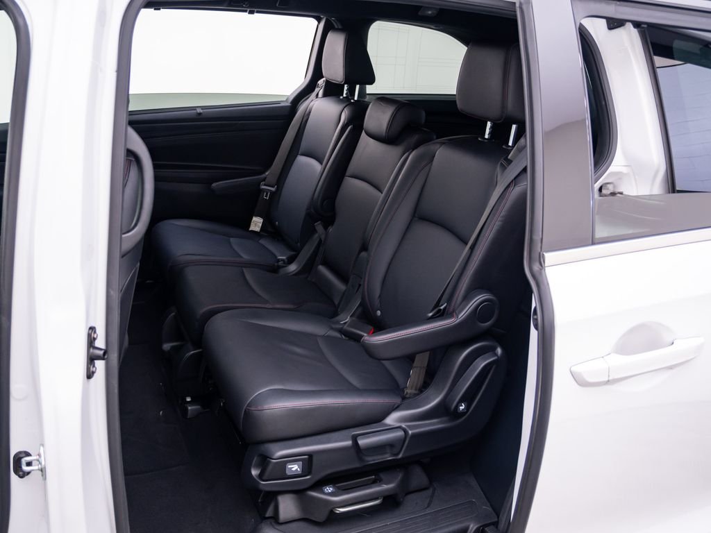 Certified Used 2024 Platinum White Pearl Honda SPORT image 17