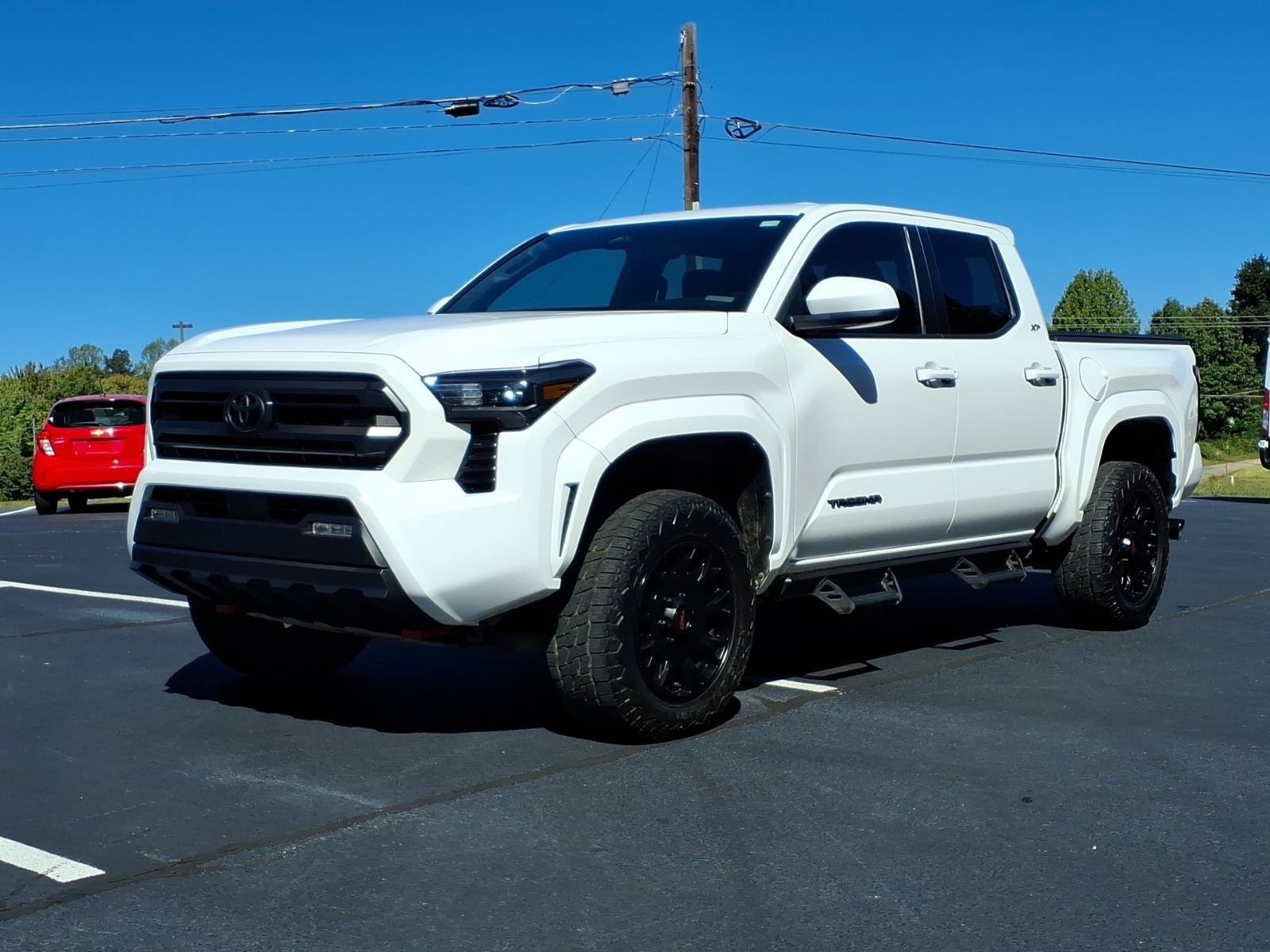 Used 2025 Ice Cap Toyota SR5 image 1