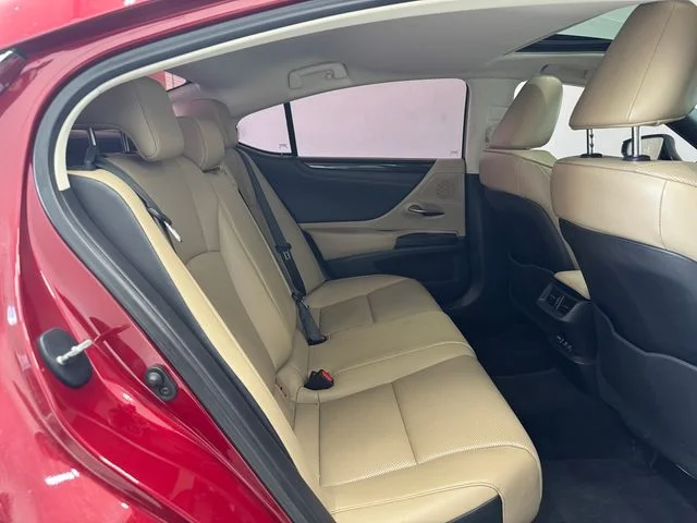 Used 2020 Matador Red Mica Lexus 350 image 20