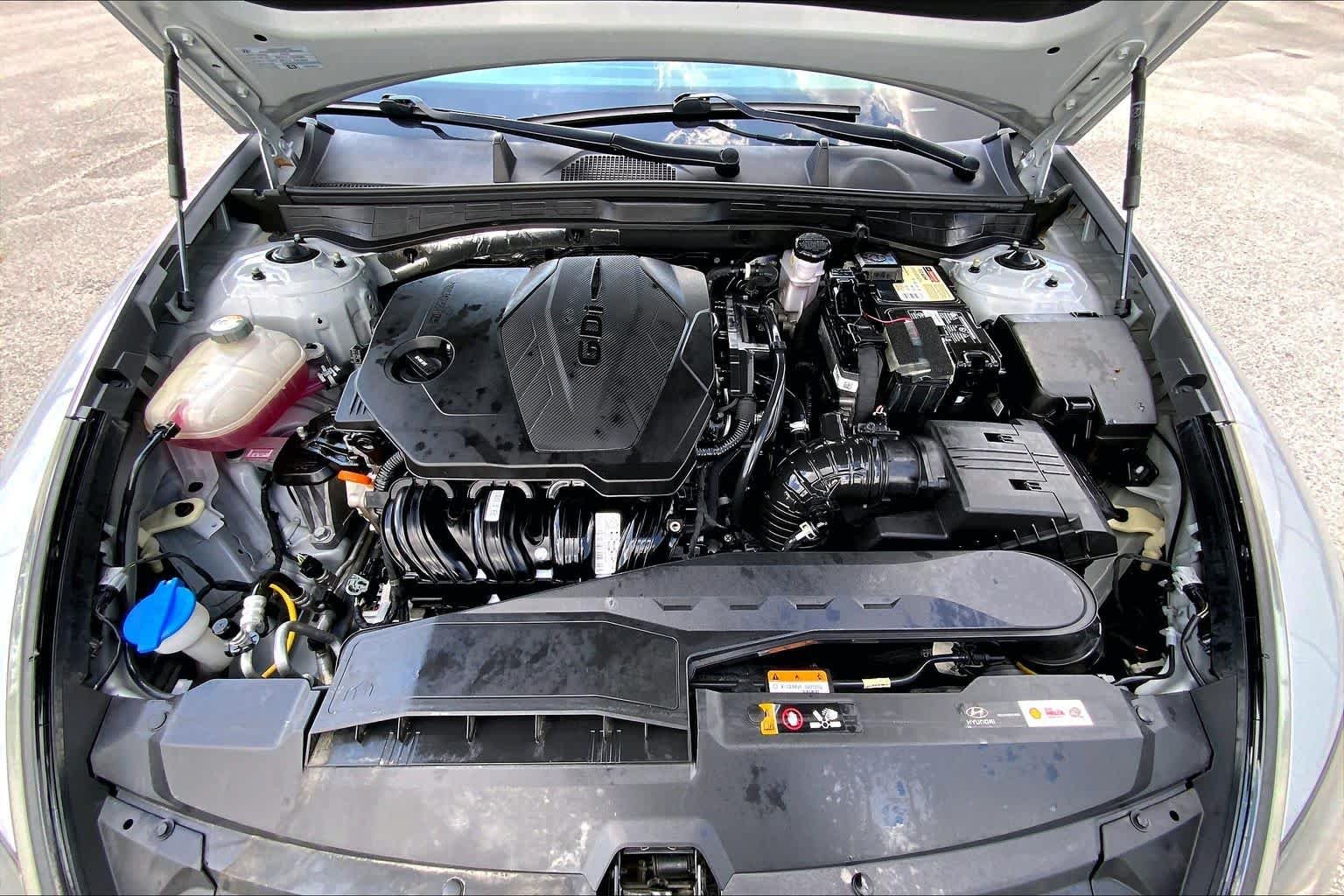 Used 2023 Hampton Gray Hyundai SEL image 32