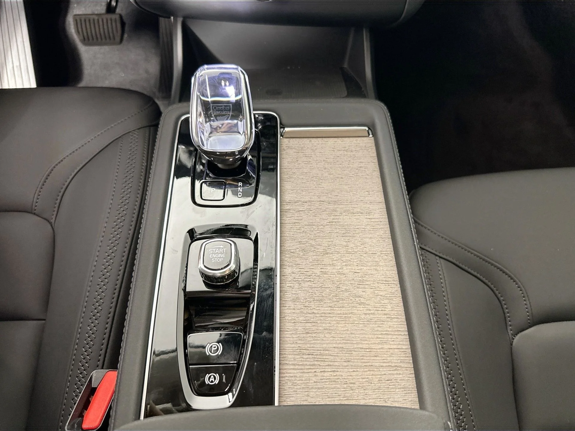 2026 Volvo XC90 Plus - Photo 16