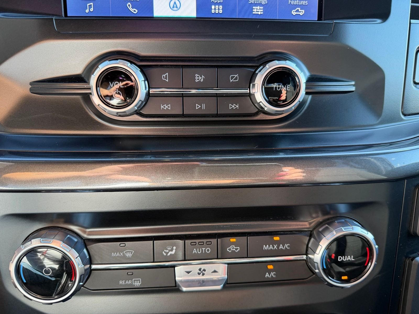 Used 2023 White Ford XLT image 22