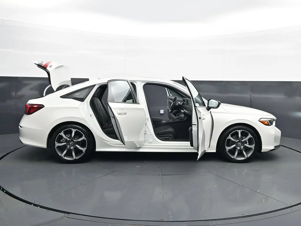 Certified Used 2026 Platinum White Pearl Honda 2WD Sport Touring Hybrid image 41