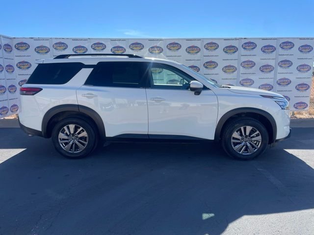 2025 Nissan Pathfinder SV FWD