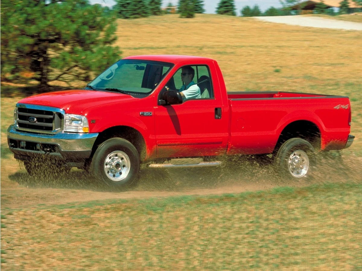 Used 2003 Red Ford  image 4