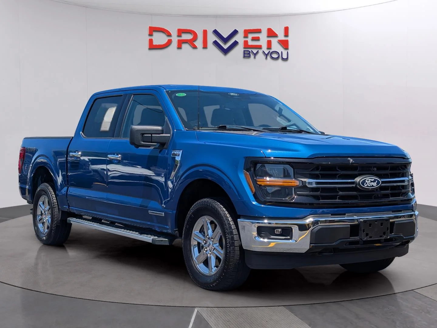 Used 2024 Oxford White Ford XLT image 7