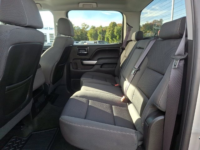 Used 2014 SILVER ICE METALLIC Chevrolet LT image 11