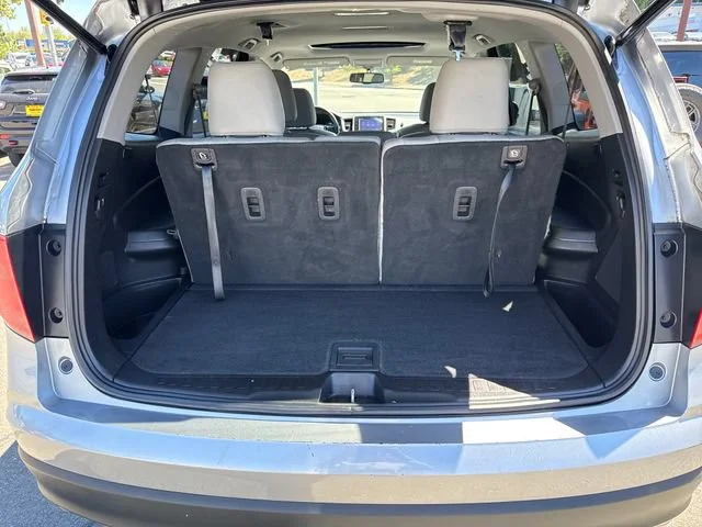 Used 2016 Lunar Silver Metallic Honda EX-L image 14