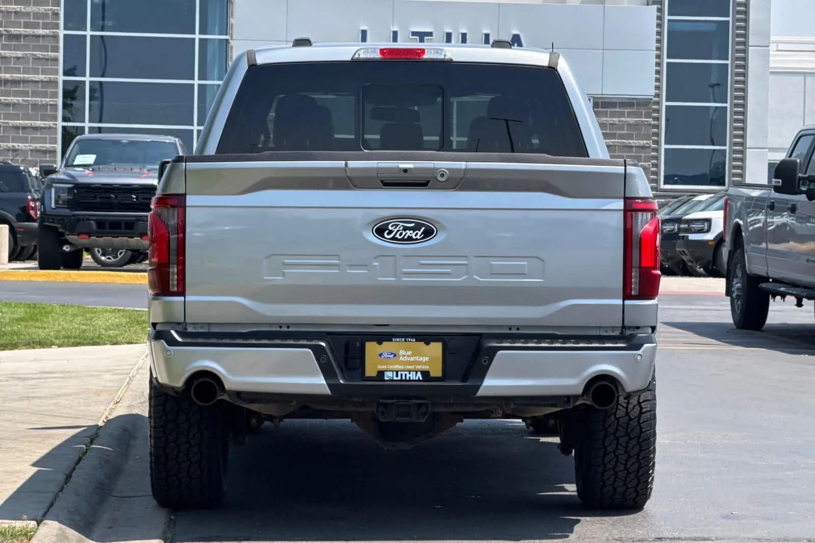 Certified Used 2025 Iconic Silver Metallic Ford LARIAT image 7