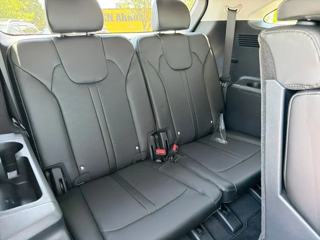 New 2026 Ivory Silver Kia S image 23