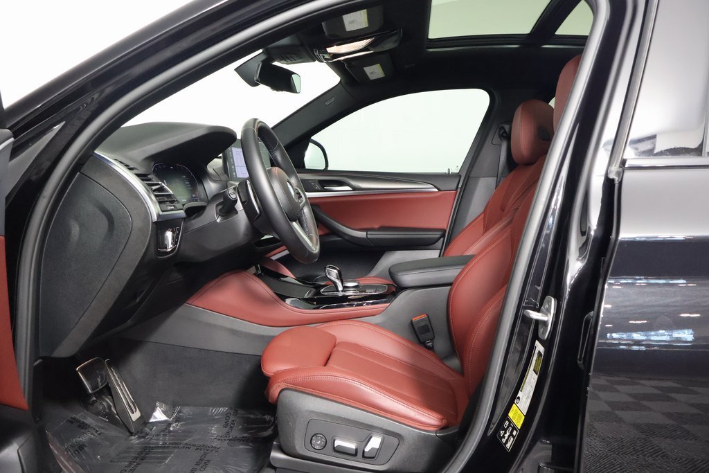 Used 2024 Black Sapphire Metallic BMW xDrive30i image 10