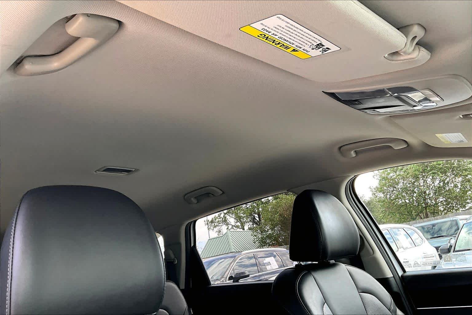Used 2024 Glacial White Pearl Kia S image 13