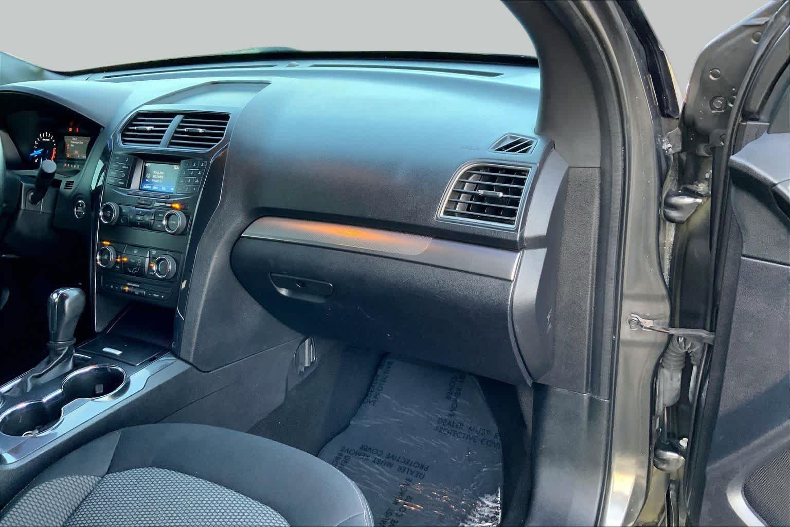 Used 2019 Magnetic Ford XLT image 18
