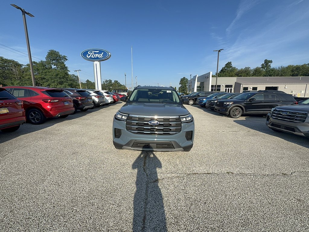 New 2026 Vapor Blue Metallic Ford Active image 9