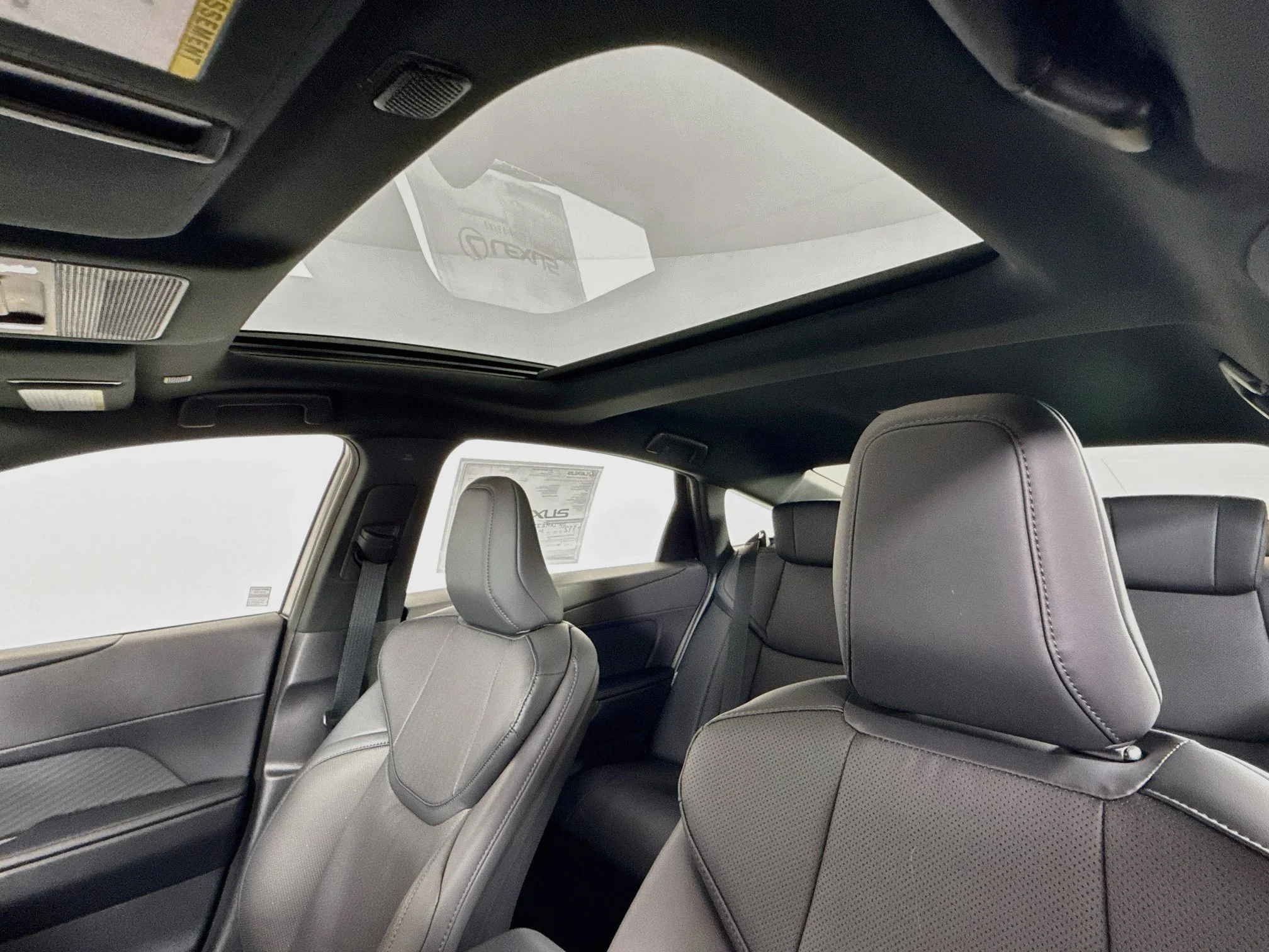 New 2026 Iridium Lexus ES 500e PREMIUM AWD image 14