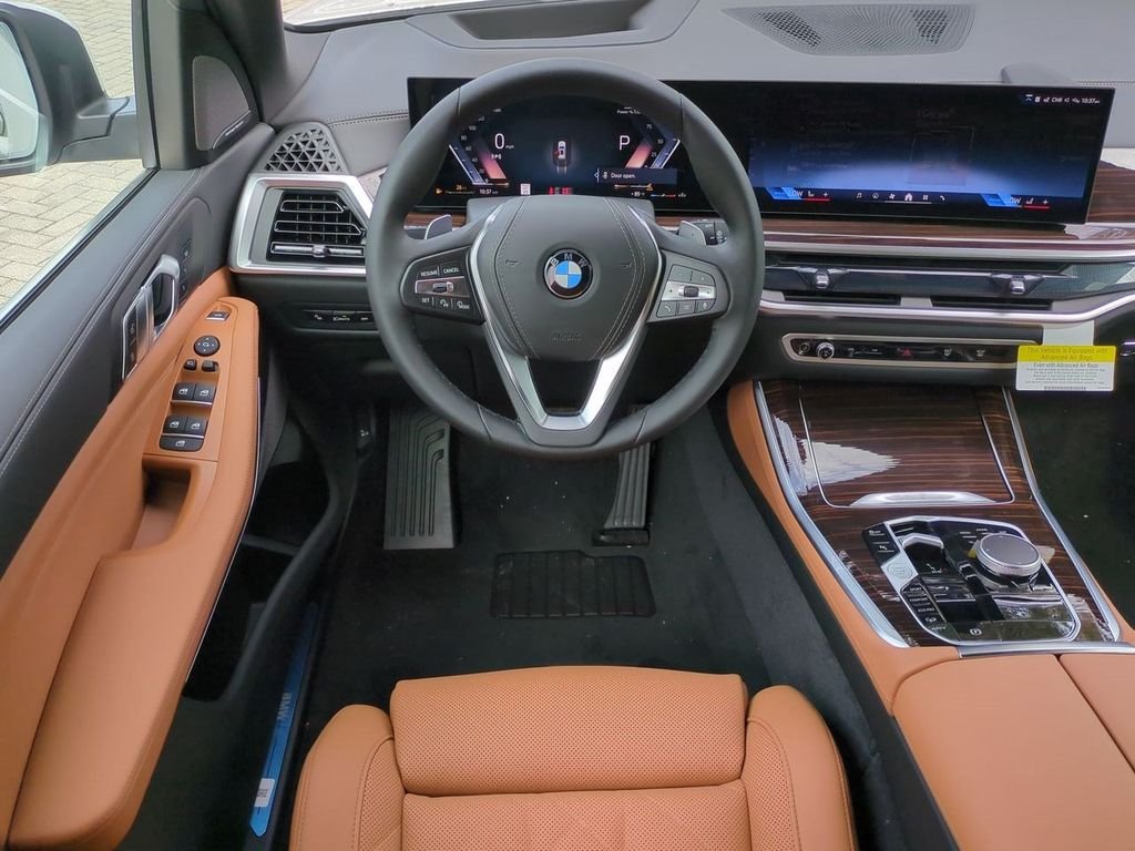 New 2026 White Metallic BMW xDrive40i image 16
