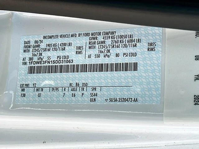 New 2025 Oxford White Ford Base image 18