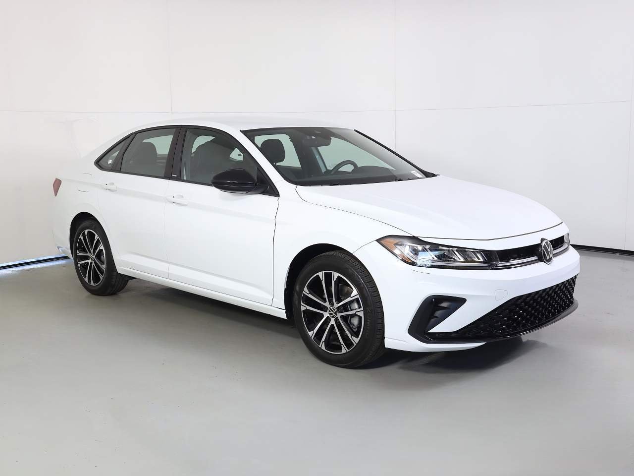 Certified Used 2025 Pure White Volkswagen Sport image 5