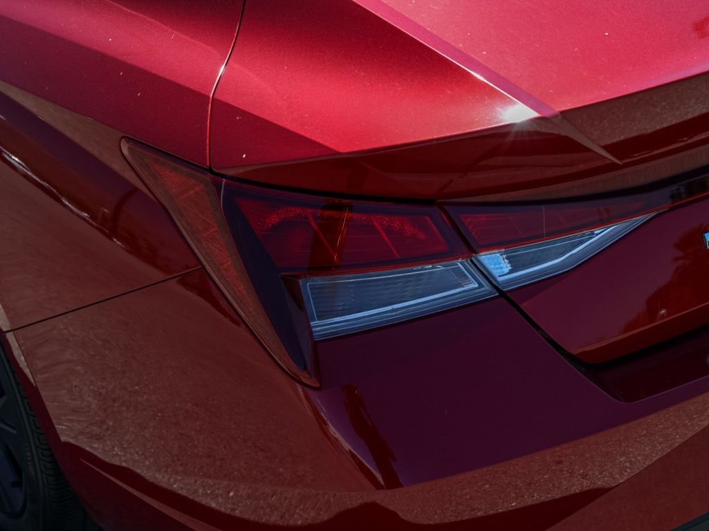 Used 2023 Red Hyundai SEL image 6