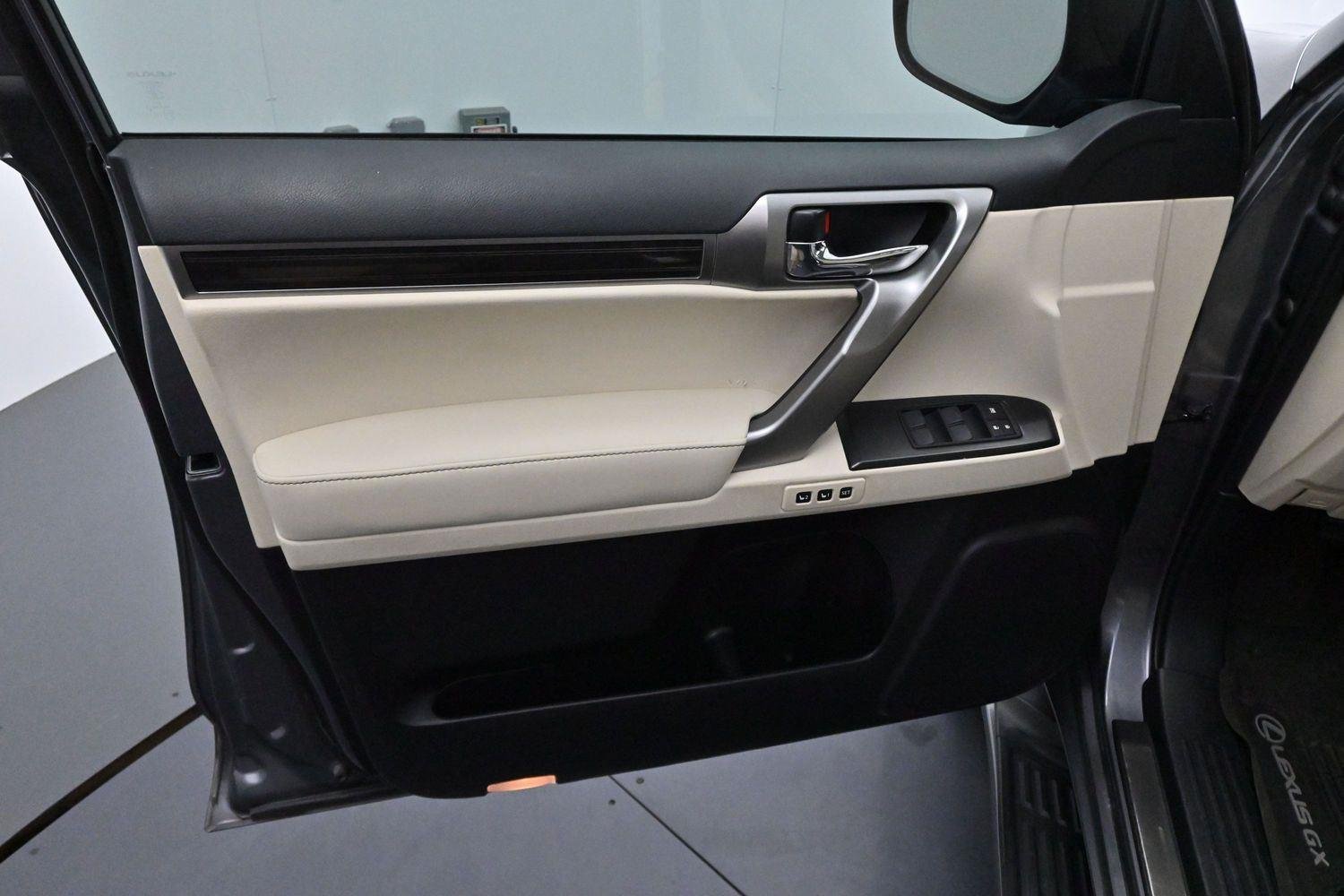 Used 2023 Nebula Gray Pearl Lexus GX 460 Luxury image 9