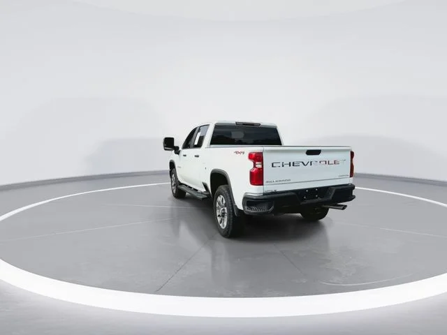 Used 2026 White Chevrolet Custom image 8