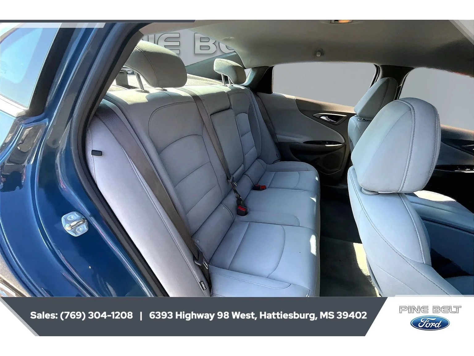 Used 2024 Lakeshore Blue Metallic Chevrolet LT image 20