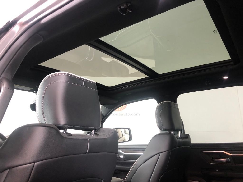 New 2026 Granite Crystal Metallic Clear-Coat Exterior Paint RAM Laramie image 19