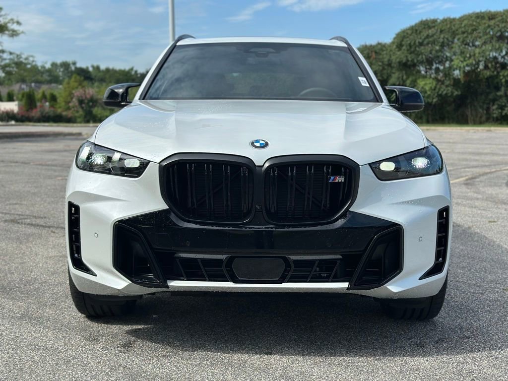 New 2026 Mineral White Metallic BMW M60i image 2