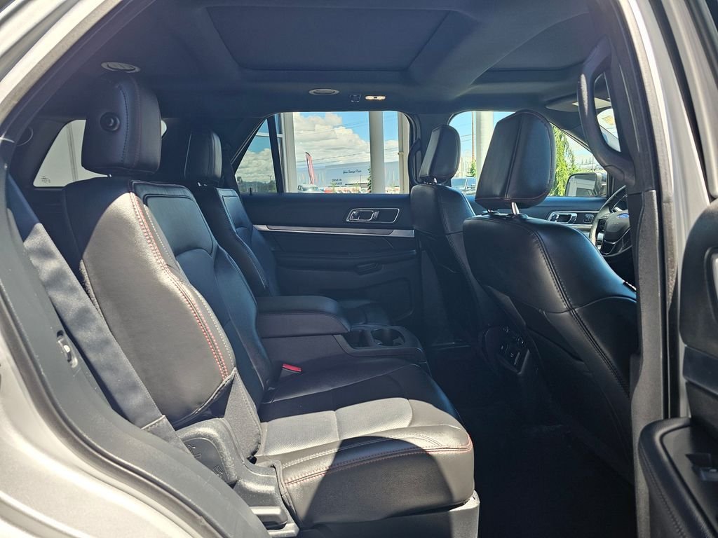 Used 2018 Silver Ford Sport image 11