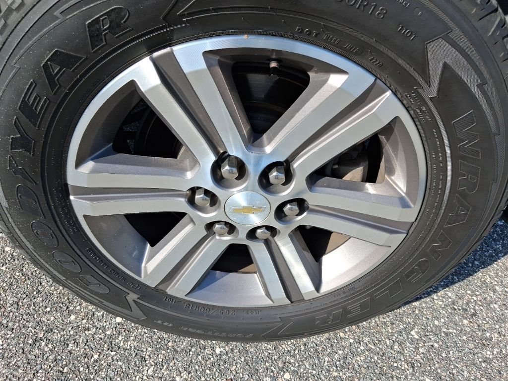 Used 2016 Silver Chevrolet 2LT image 16