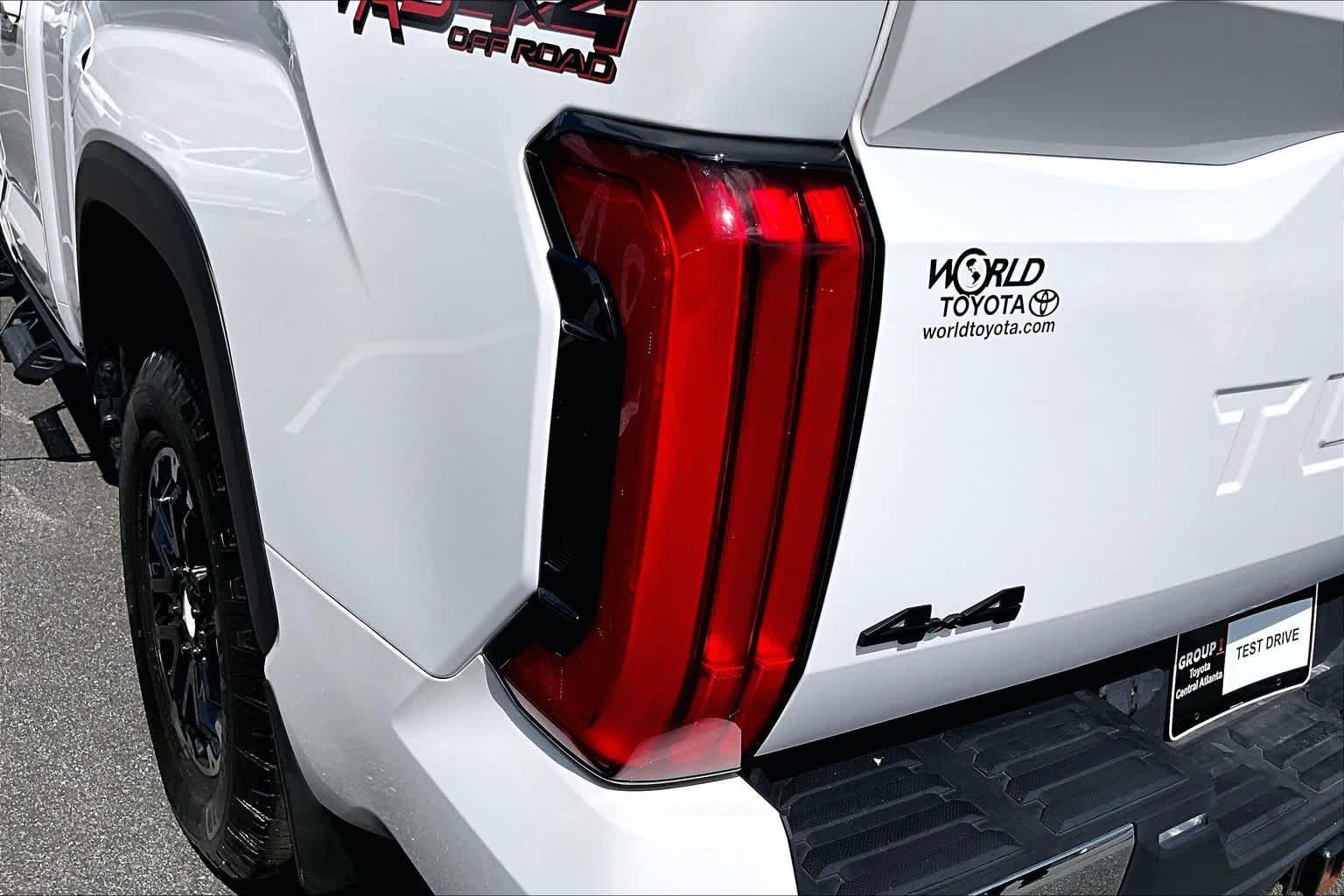 Used 2023 Ice Cap Toyota SR5 image 28