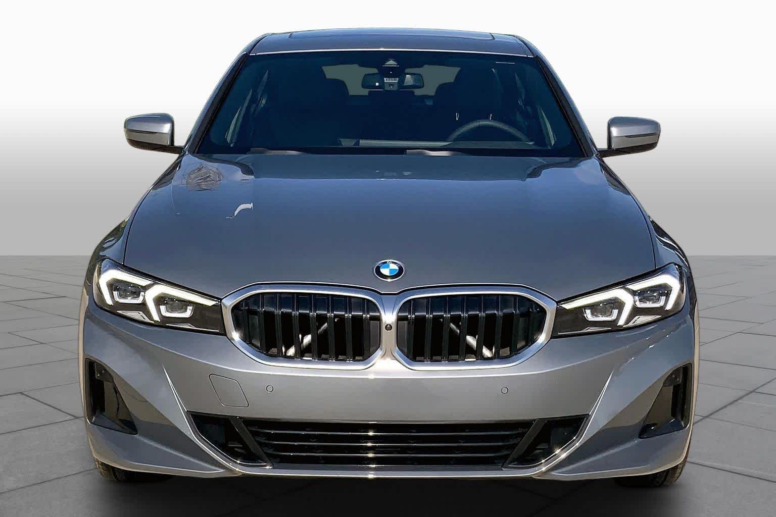 Used 2025 Skyscraper Grey Metallic BMW 330i image 3