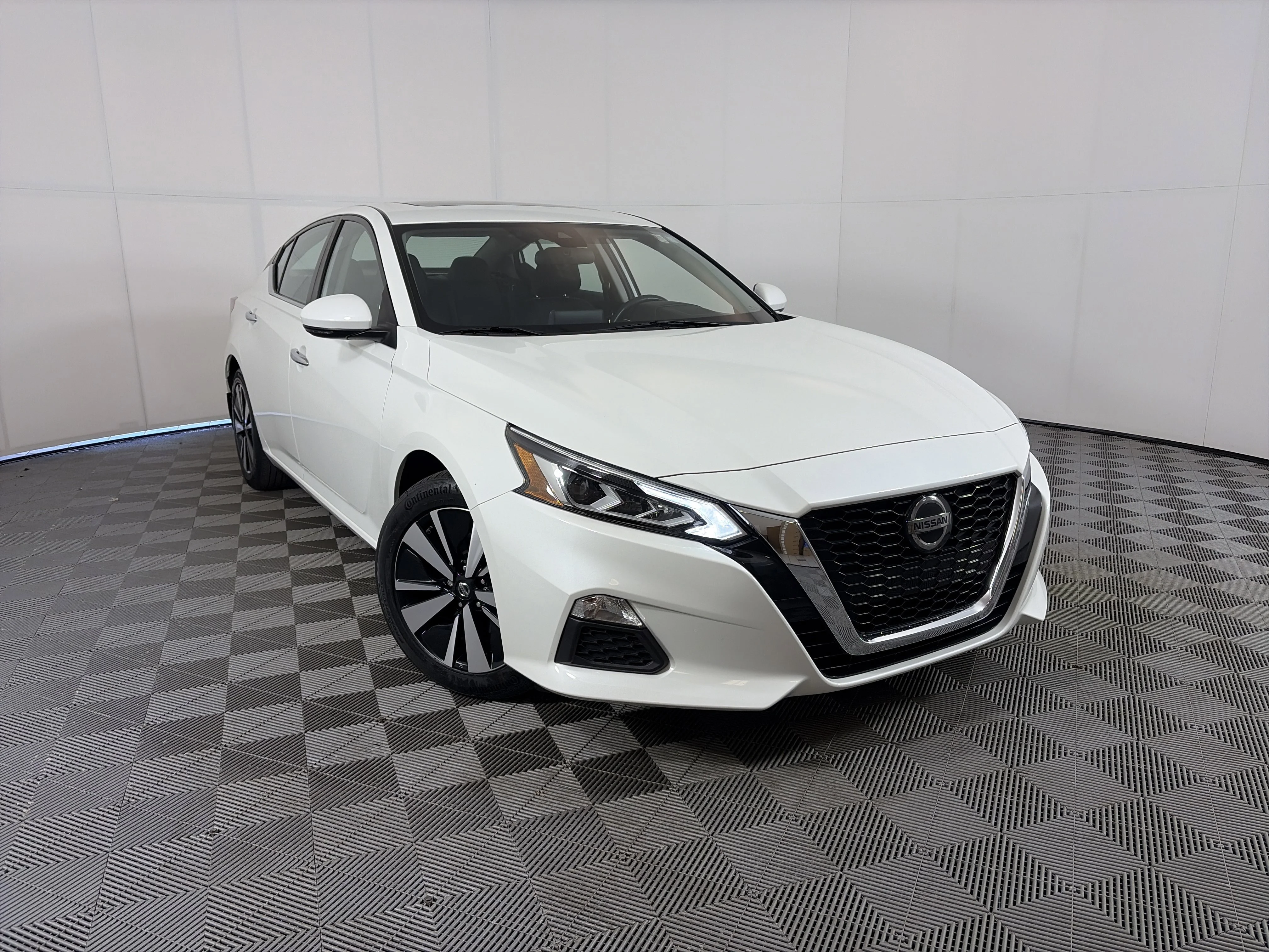 2022 Nissan Altima 2.5 SV's photo