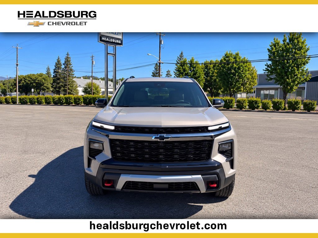 2027 Chevrolet Traverse Z71 - Photo 8
