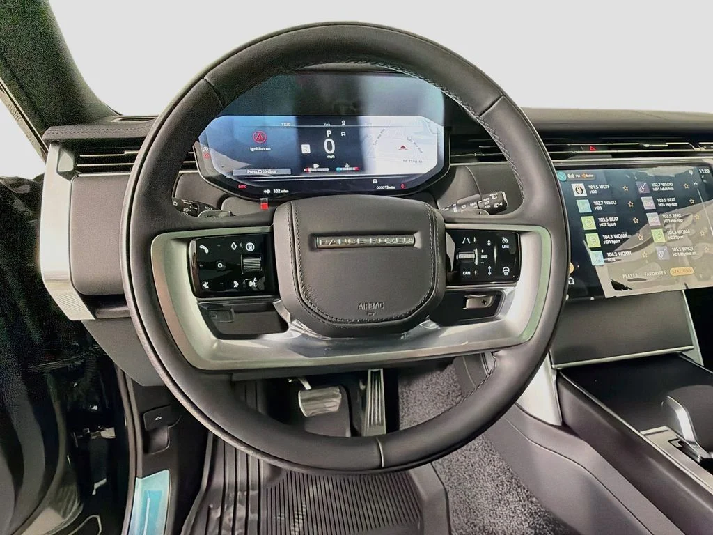 New 2026 Santorini Black Land Rover SE image 11