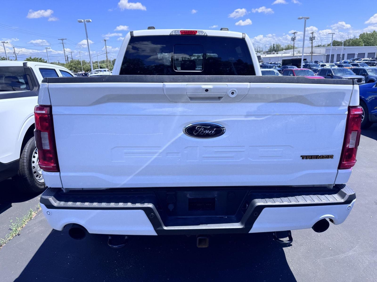 Used 2021 Oxford White Ford Tremor image 5