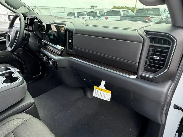 New 2026 Summit White Chevrolet LT (2FL) image 10