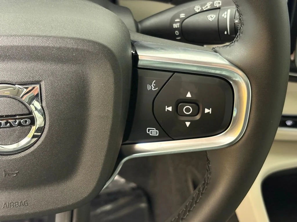New 2026 Aurora Blue Volvo Ultra image 21