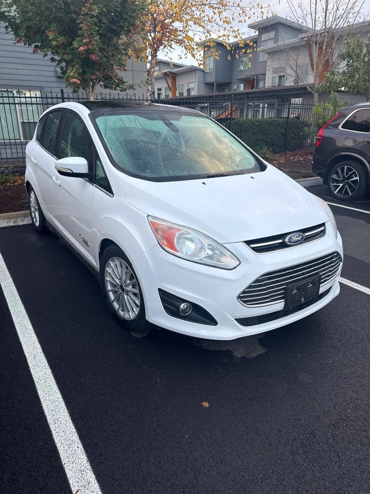 Used 2015 White Ford SEL image 3
