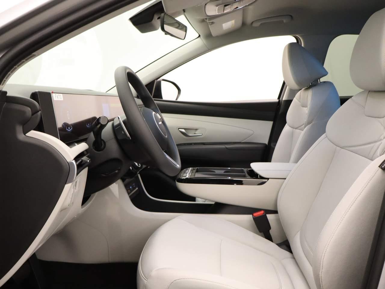 New 2026 Shimmering Silver Metallic Hyundai SE image 15