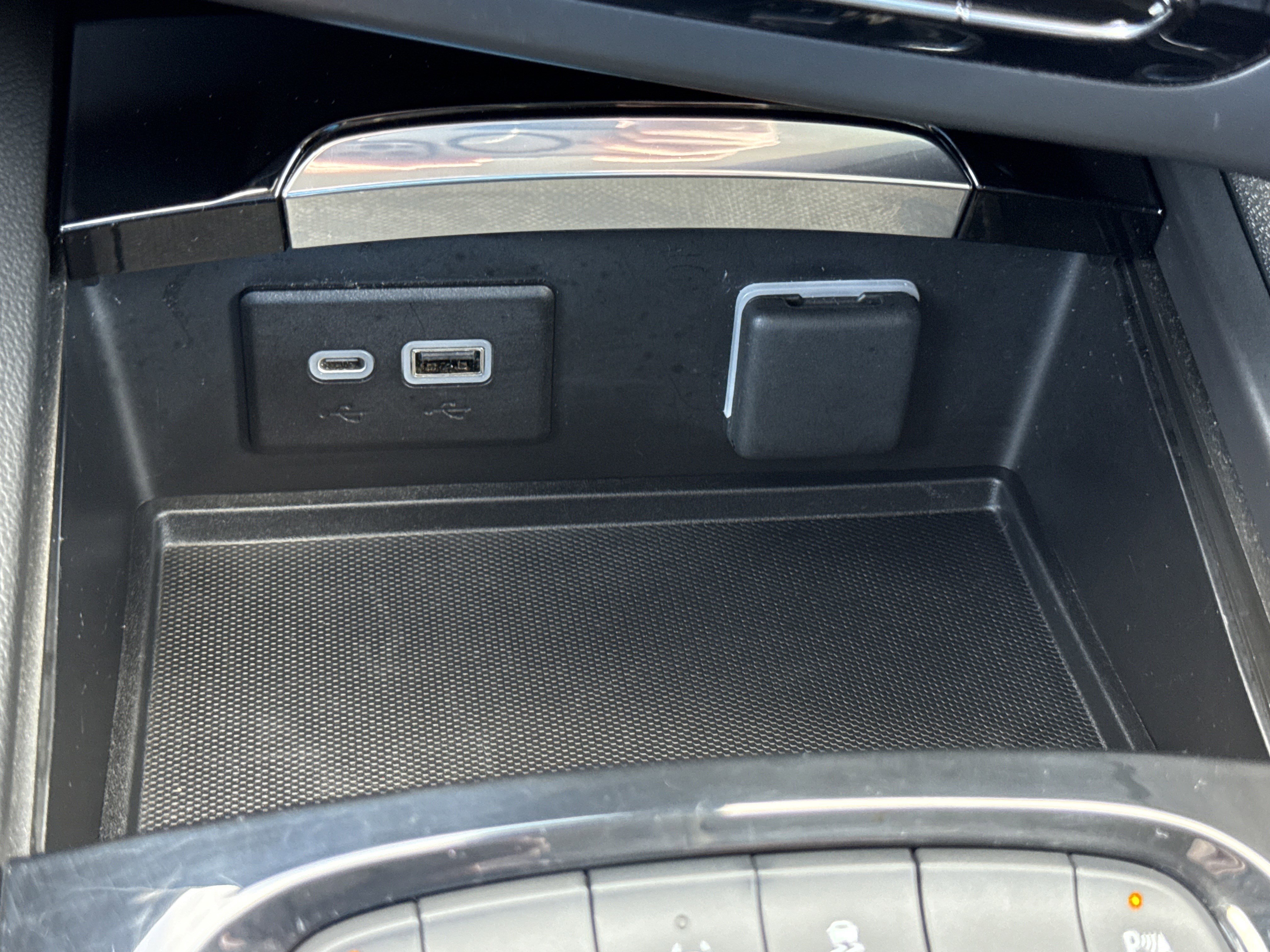 2023 Buick Envision Essence - Photo 27