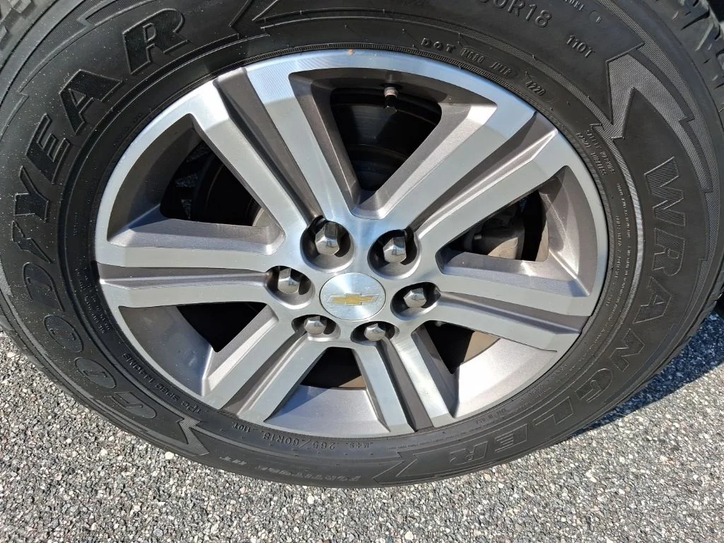 Used 2016 Silver Chevrolet 2LT image 16