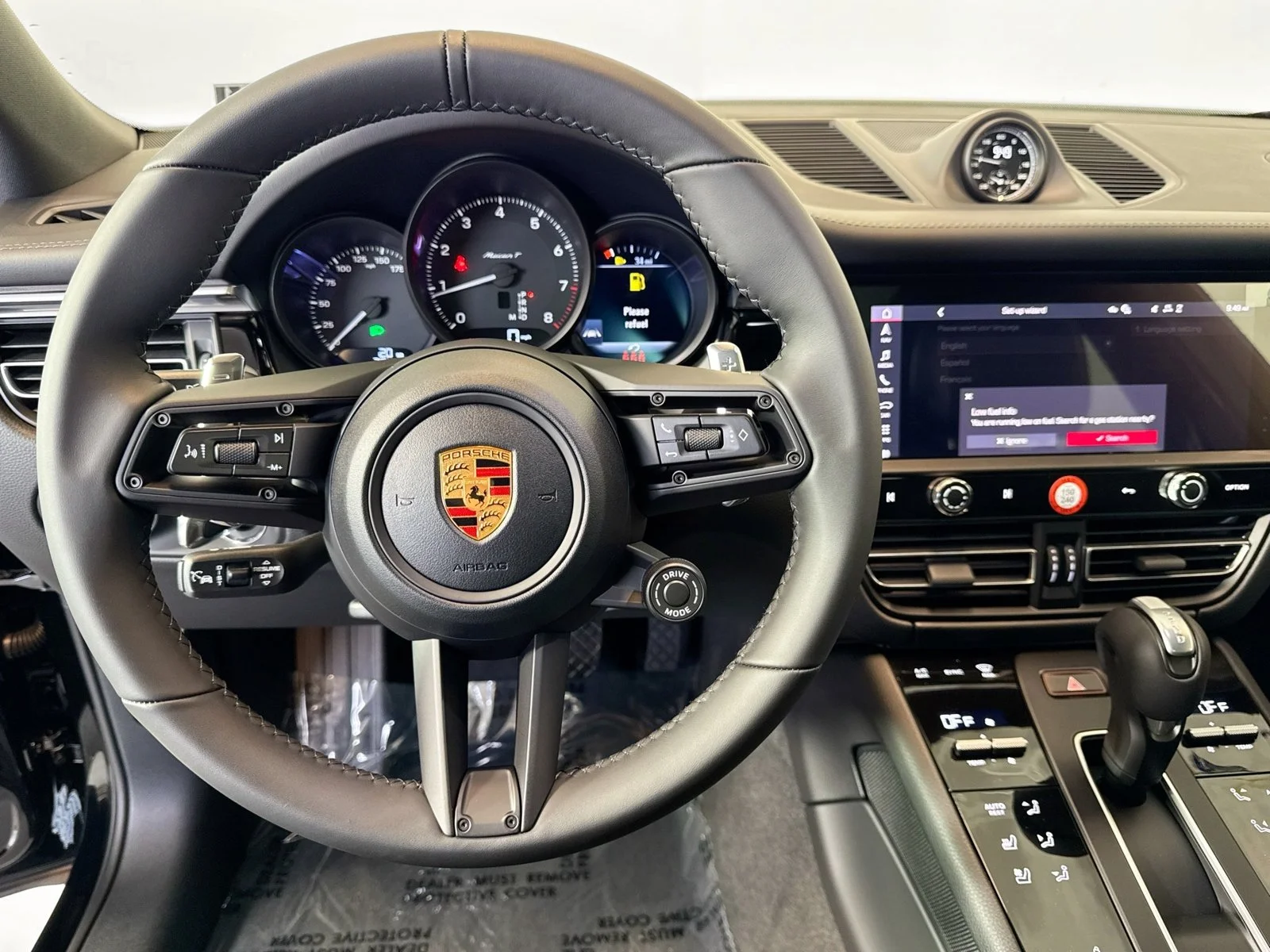2026 Porsche Macan T - Photo 13