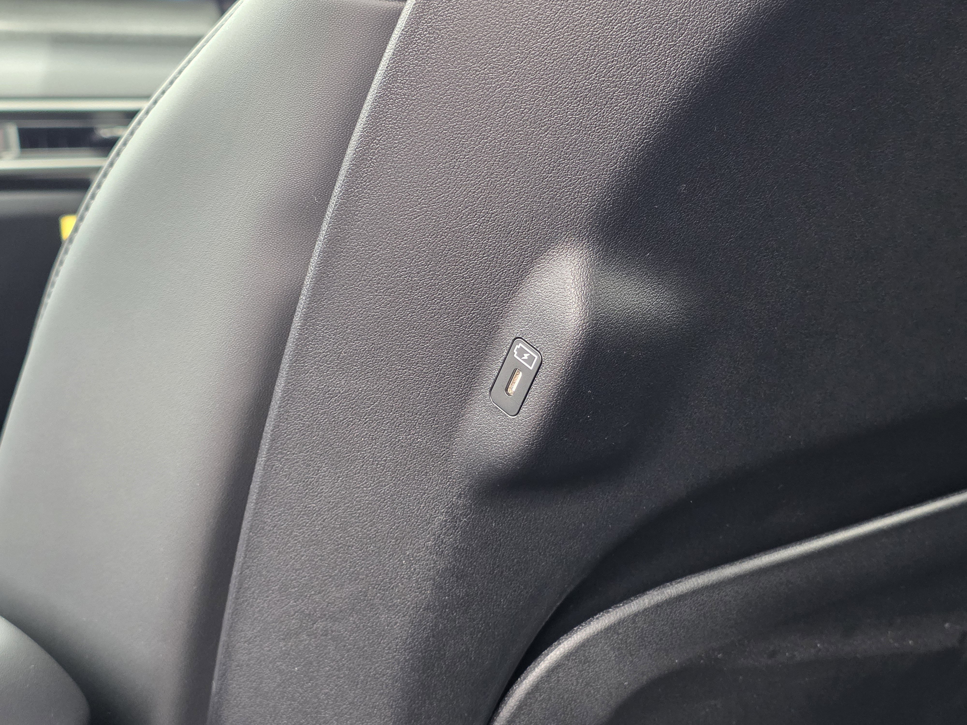 New 2027 Ebony Black Kia X-LINE SX image 17