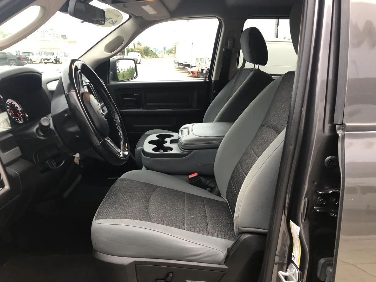 Used 2020 Grey RAM Express 4x4 Crew Cab image 12